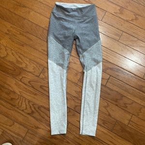 Outdoor voices springs 7/8 leggings. XS. New!